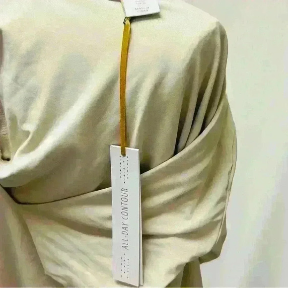 NWT House of Harlow 1960 Nude V-Neck Short Sleeve Bodysuit Size Medium - Picture 8 of 10